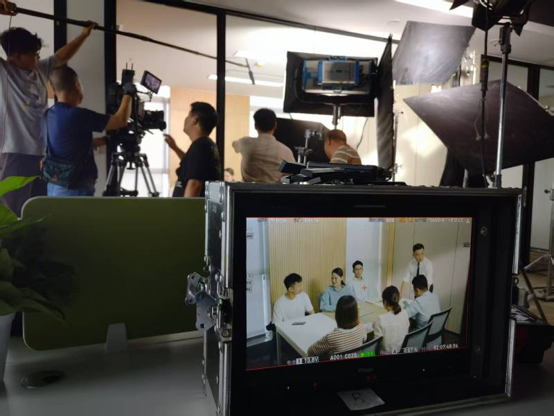 韩城市TVC拍摄公司：科技产品视觉化大师，诠释未来感与功能美学